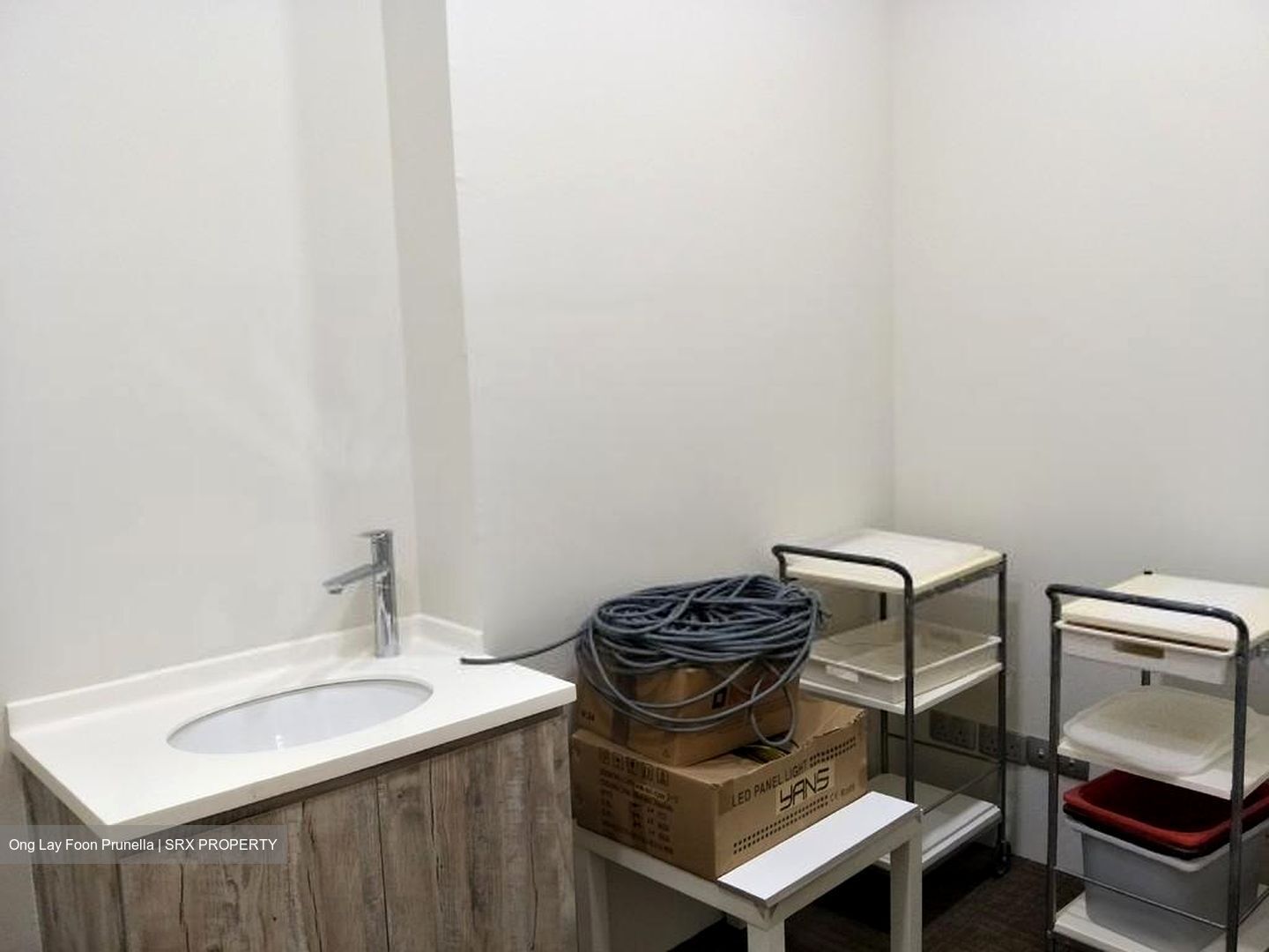 R66 Apartments (D8), Retail #455602521